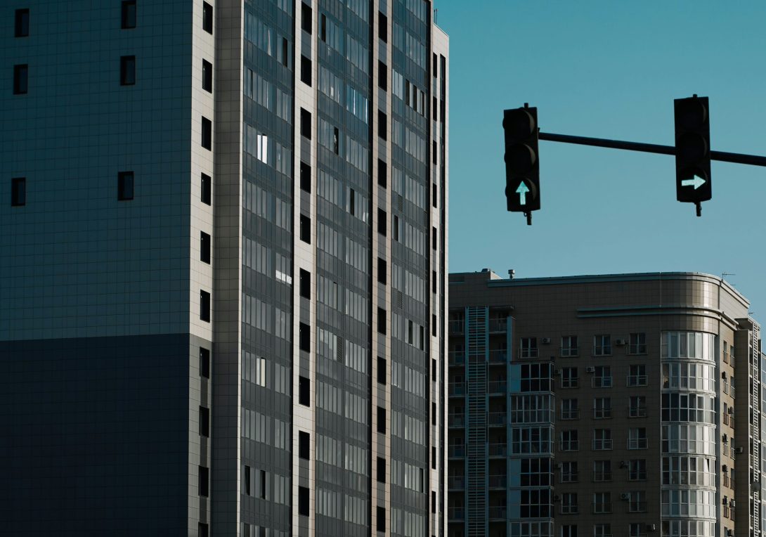 maxim-tolchinskiy-E4btXXamTB4-unsplash